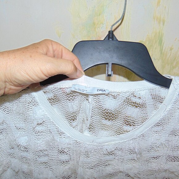 Zara Collection Top Womens Large White Mesh Furry Accent Lagen Look Chevron - Picture 7 of 7